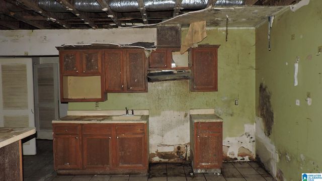 1146 OAKRIDGE DRIVE, Leeds, AL 35094