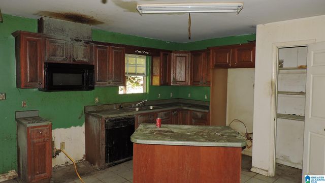 1146 OAKRIDGE DRIVE, Leeds, AL 35094