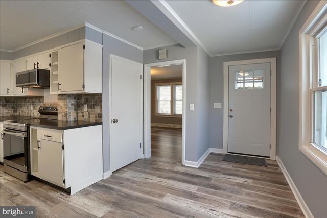 425 E WALNUT ST, Lewistown, PA 17044