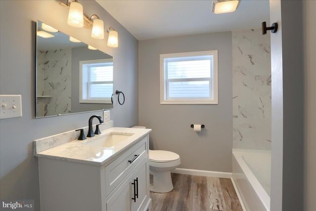 425 E WALNUT ST, Lewistown, PA 17044