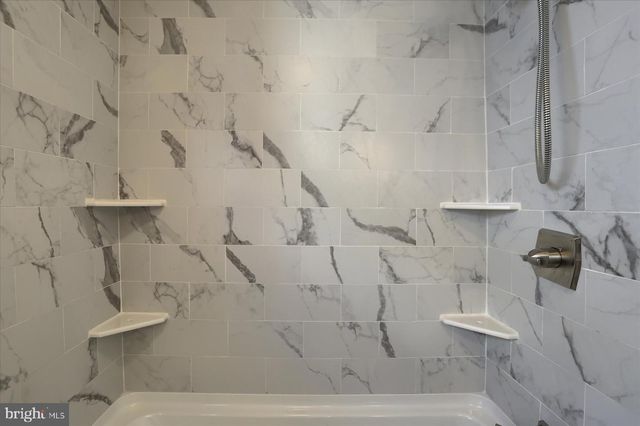 425 E WALNUT ST, Lewistown, PA 17044