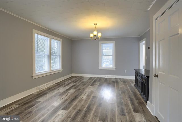 425 E WALNUT ST, Lewistown, PA 17044