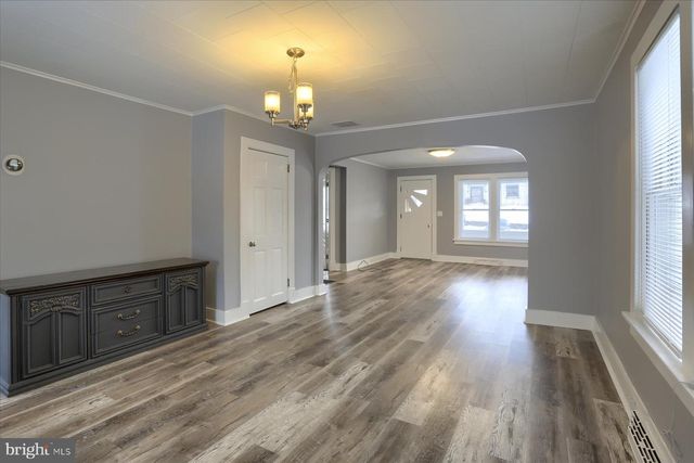 425 E WALNUT ST, Lewistown, PA 17044