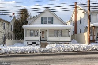 425 E WALNUT ST, Lewistown, PA 17044