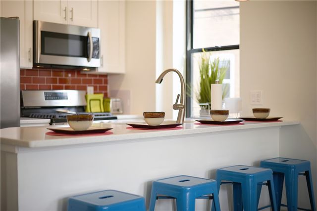 103 57th St, Lawrenceville, PA 15201