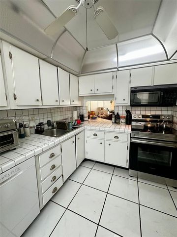 300 Galen Drive 206, Key Biscayne, FL 33149