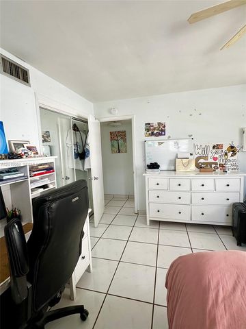 300 Galen Drive 206, Key Biscayne, FL 33149