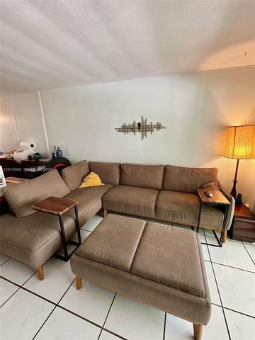300 Galen Drive 206, Key Biscayne, FL 33149