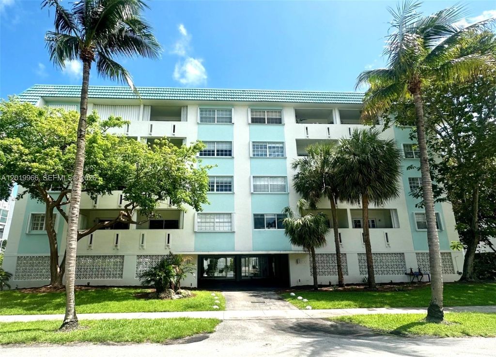 300 Galen Drive 206, Key Biscayne, FL 33149