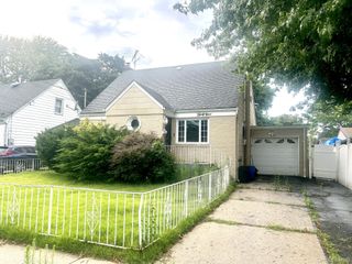 39 Harold Avenue, Hempstead, NY 11550