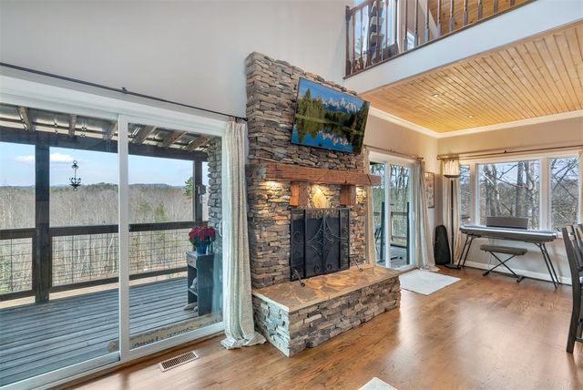 125 Chauga Shoals Drive, Westminster, SC 29693