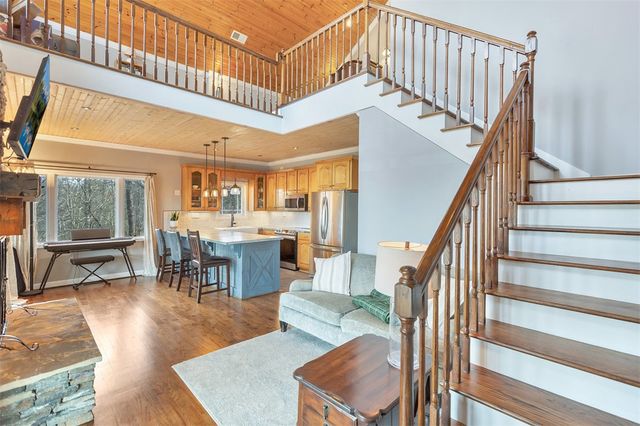 125 Chauga Shoals Drive, Westminster, SC 29693