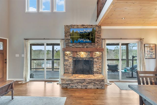 125 Chauga Shoals Drive, Westminster, SC 29693