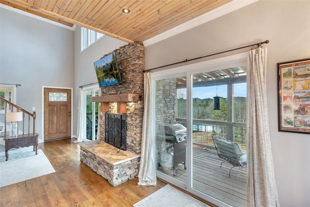 125 Chauga Shoals Drive, Westminster, SC 29693