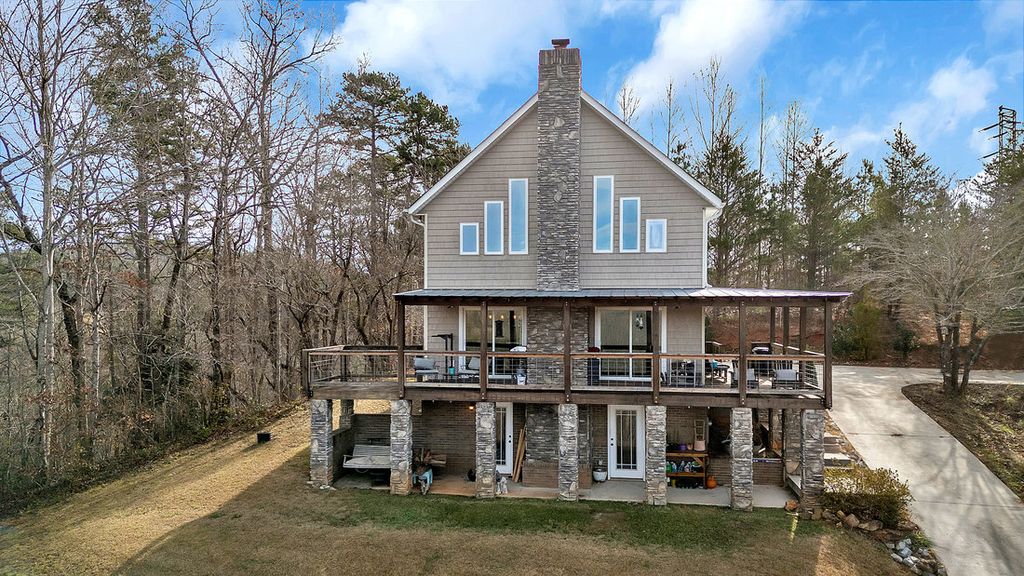 125 Chauga Shoals Drive, Westminster, SC 29693