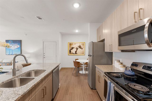 13301 Dessau Road 08302, Austin, TX 78754