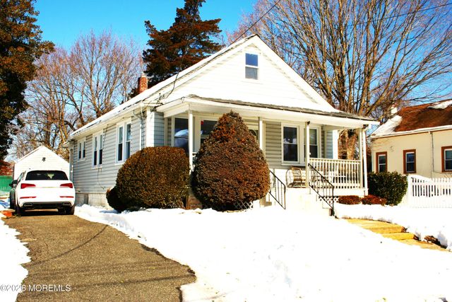 37 Cherry Street, Tinton Falls, NJ 07724