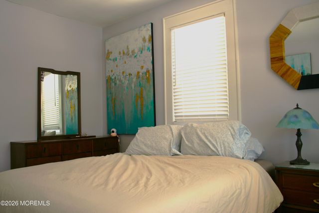 37 Cherry Street, Tinton Falls, NJ 07724