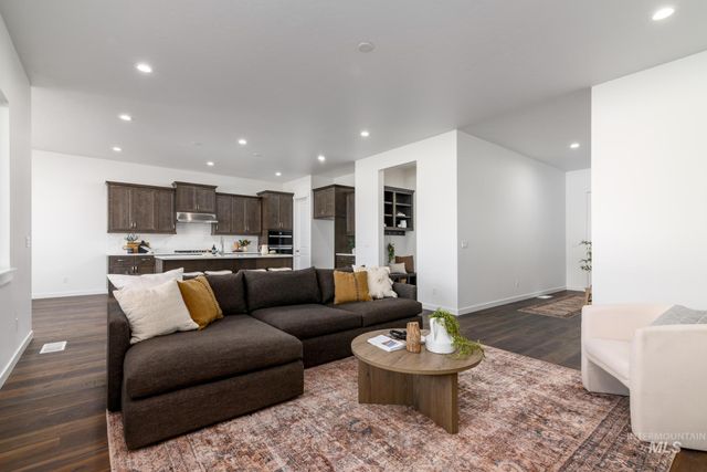 5324 Sparky Ave, Caldwell, ID 83607