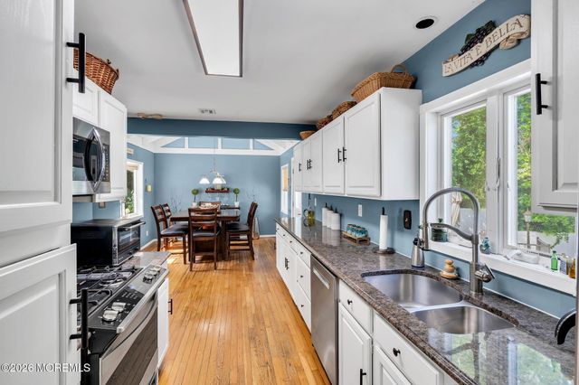 35 Richard Terrace, Red Bank, NJ 07701