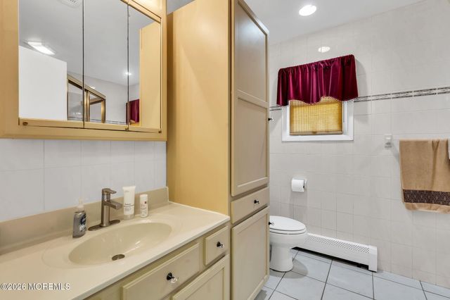 35 Richard Terrace, Red Bank, NJ 07701