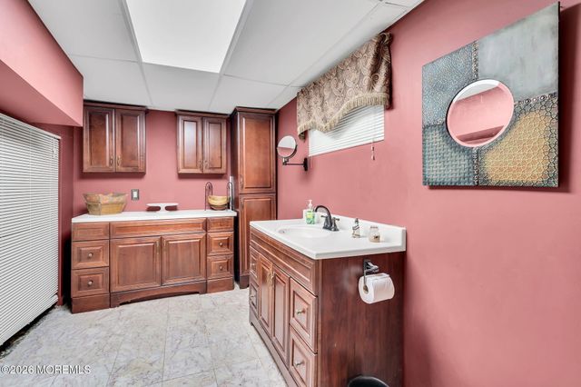 35 Richard Terrace, Red Bank, NJ 07701