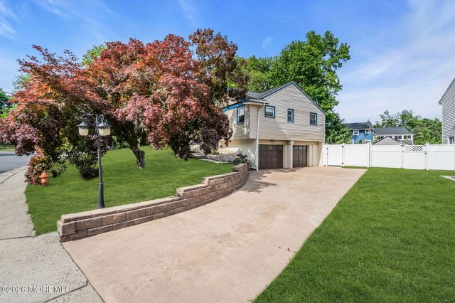 35 Richard Terrace, Red Bank, NJ 07701
