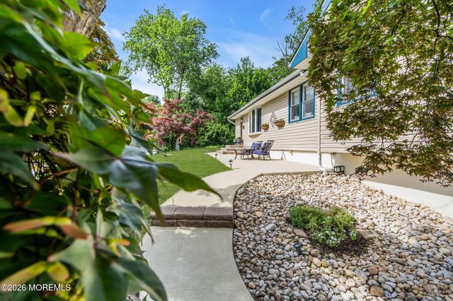 35 Richard Terrace, Red Bank, NJ 07701