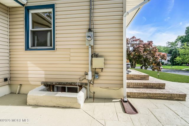 35 Richard Terrace, Red Bank, NJ 07701