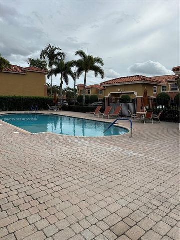 745 SW 107th Ave, Pembroke Pines, FL 33025