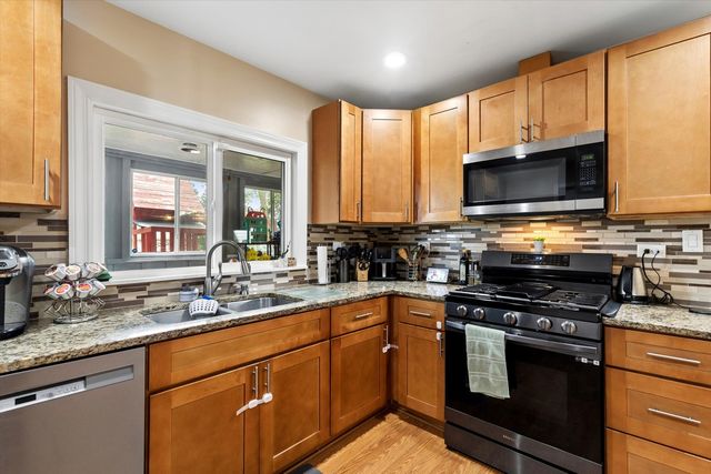 5701 Bedford Court, Hanover Park, IL 60133