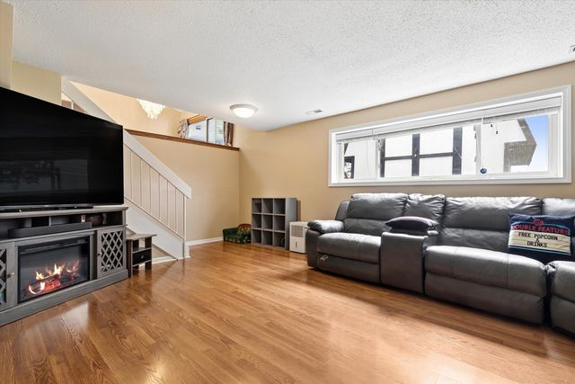 5701 Bedford Court, Hanover Park, IL 60133