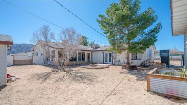 73254 El Paseo, 29 Palms, CA 92277