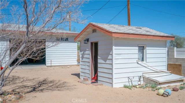 73254 El Paseo, 29 Palms, CA 92277