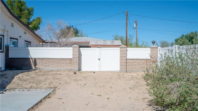 73254 El Paseo, 29 Palms, CA 92277