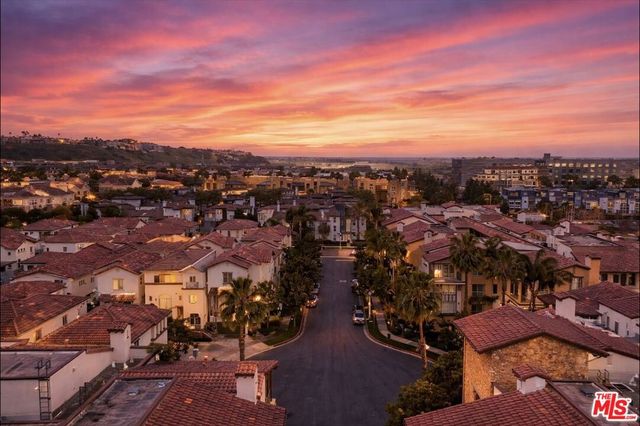 13031 Villosa Place 122, Playa Vista, CA 90094