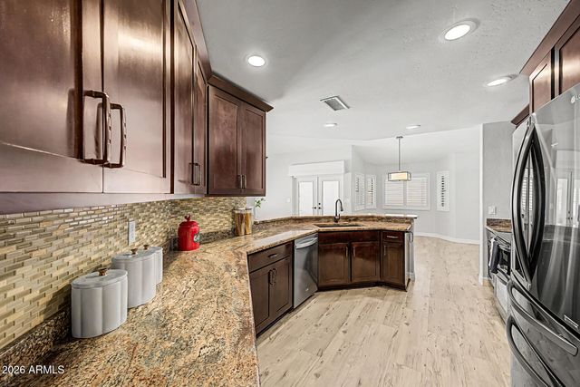 5830 E MCKELLIPS Road 20, Mesa, AZ 85215