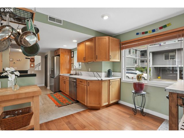 637 Se LINN St E, Portland, OR 97202