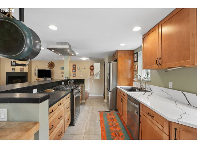 637 Se LINN St E, Portland, OR 97202
