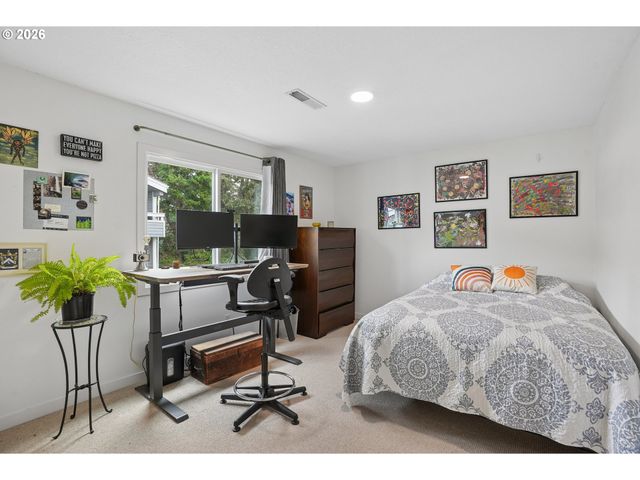 637 Se LINN St E, Portland, OR 97202