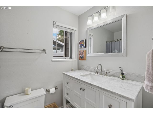 637 Se LINN St E, Portland, OR 97202
