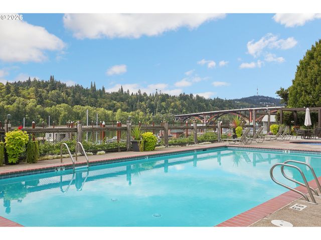 637 Se LINN St E, Portland, OR 97202
