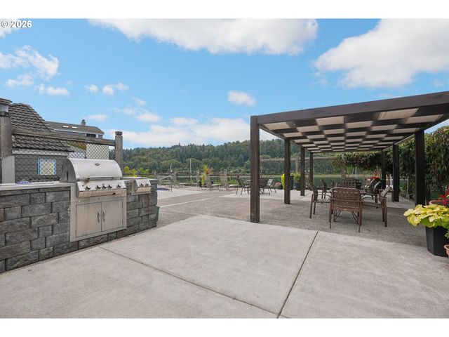 637 Se LINN St E, Portland, OR 97202
