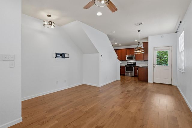 5908 Red Bud Ridge LN, Austin, TX 78744