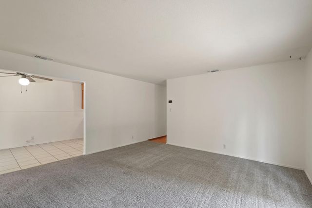 9317 Mark St, Elk Grove, CA 95624
