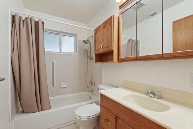 9317 Mark St, Elk Grove, CA 95624