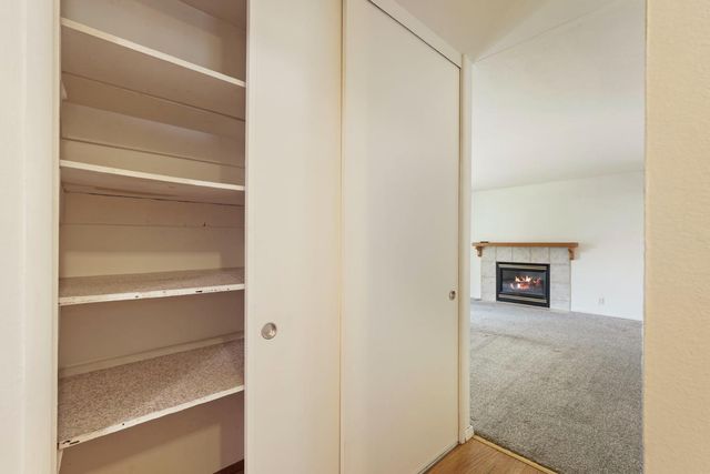 9317 Mark St, Elk Grove, CA 95624