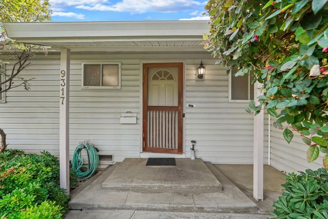 9317 Mark St, Elk Grove, CA 95624