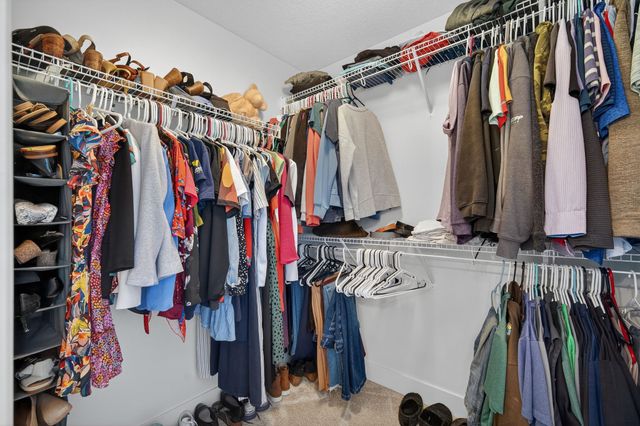 9114 S 91st Court, West Des Moines, IA 50266