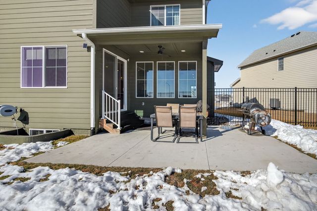 9114 S 91st Court, West Des Moines, IA 50266